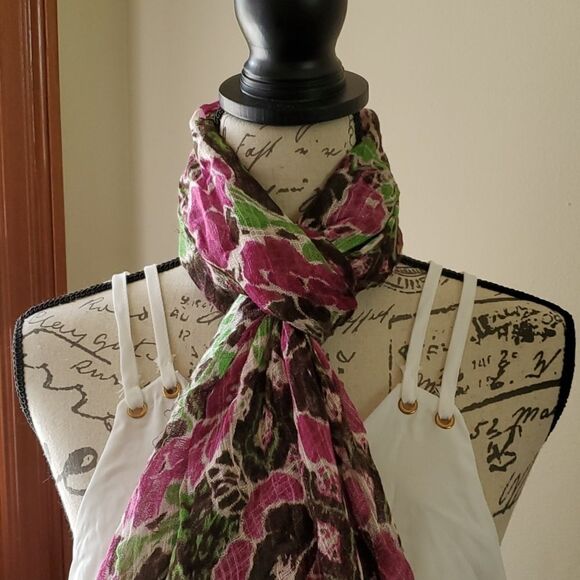 NWOT Delia*s multi-colored floral scarf - Picture 3 of 7
